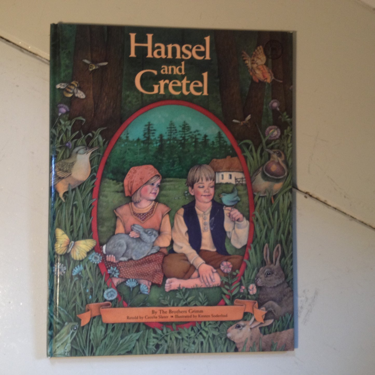 Hansel and Gretel by The Brothers Grimm Retold by Cecelia Slater